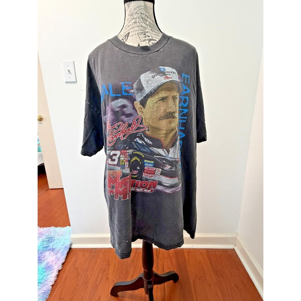 Vintage Dale Earnhardt, Man in Motion, 2000 NASCAR, Chase Authentics, Racing Tee